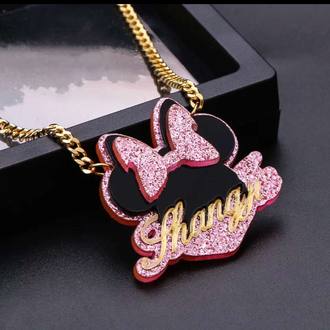 Bowtique Acrylic Necklace Set